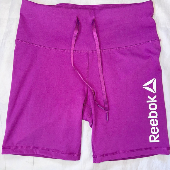 Reebok Pants - NWOT Women’s Size Medium Reebok Running/Bike Workout Shorts